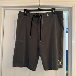 Hurley Phantom Board Shorts Men’s Size 32 Gray Performance Stretch Surf Swim